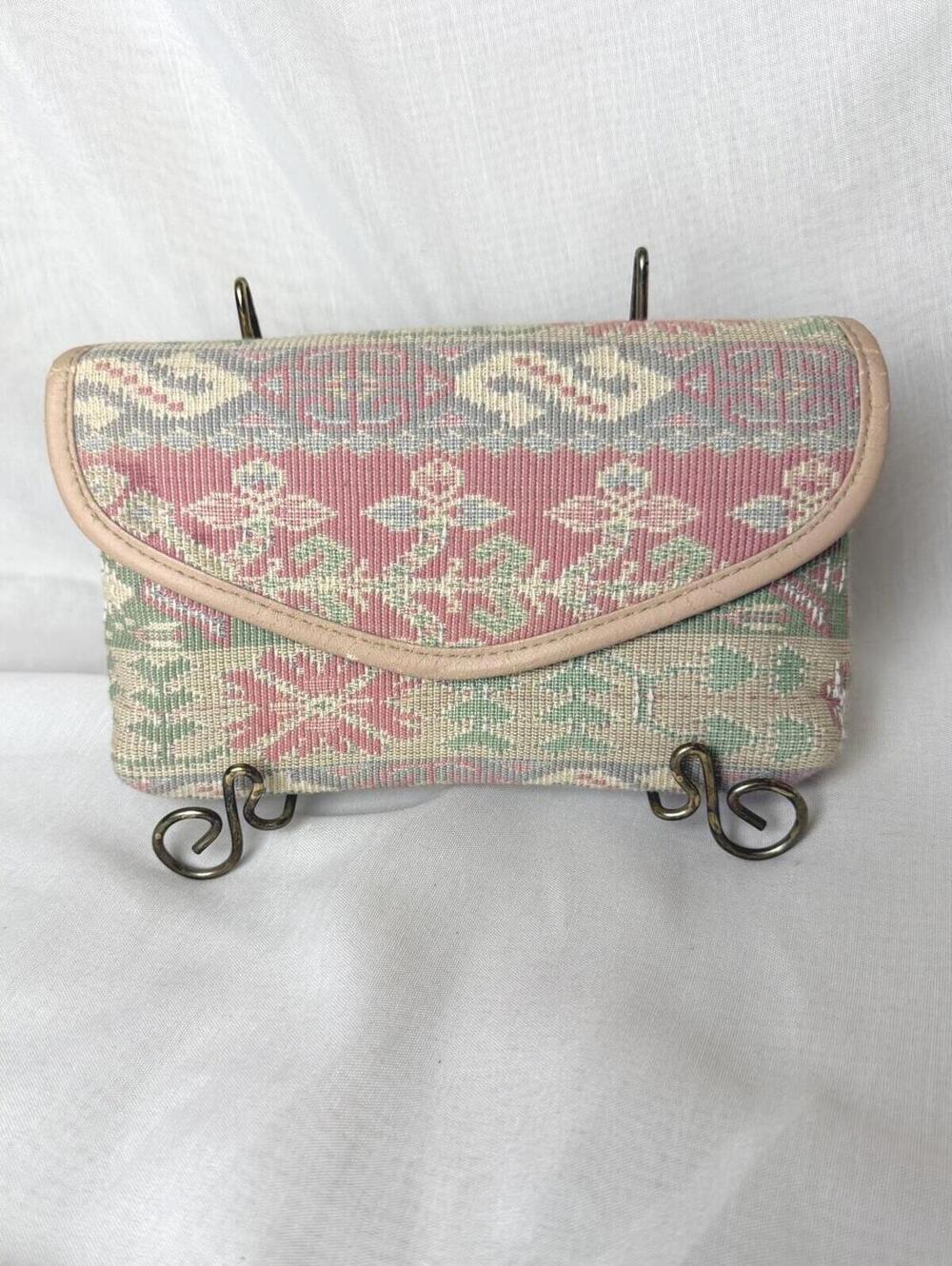 Vintage 90s Pastel Floral Tapestry Wallet Clutch with Kiss-Lock Pouch